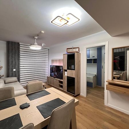 Blois Apartments Ривас-Васиямадрид Екстериор снимка