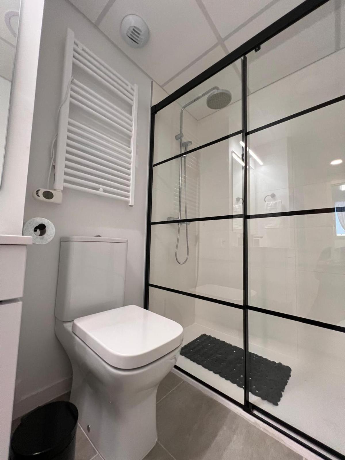 Blois Apartments Ривас-Васиямадрид Екстериор снимка