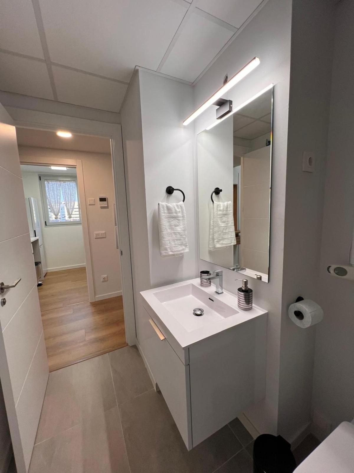 Blois Apartments Ривас-Васиямадрид Екстериор снимка