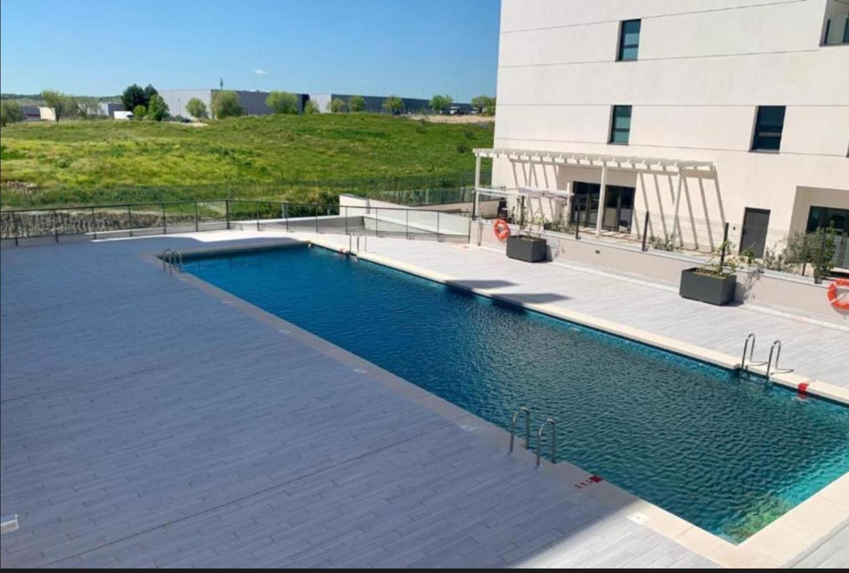 Blois Apartments Ривас-Васиямадрид Екстериор снимка